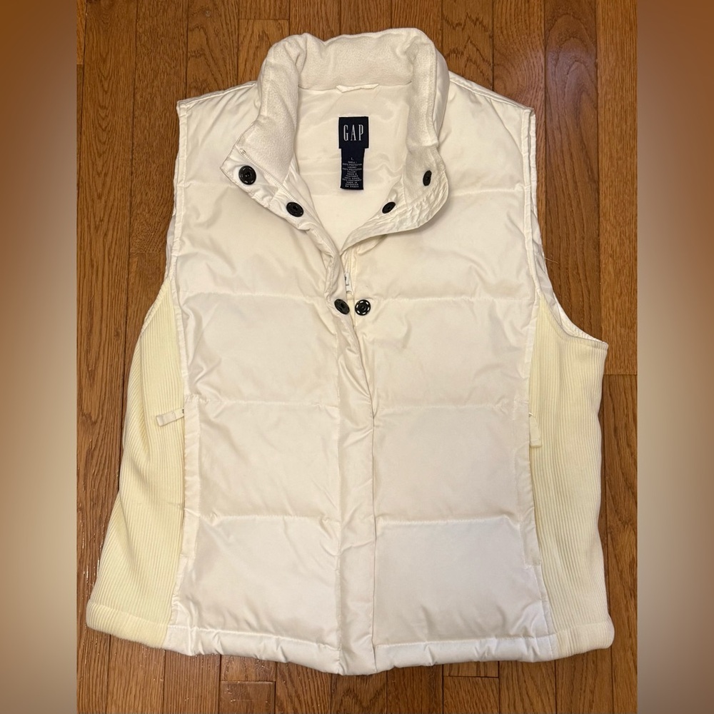 Vintage Gap Womens L Cream Down Puffer Vest Full Zip Snap Front